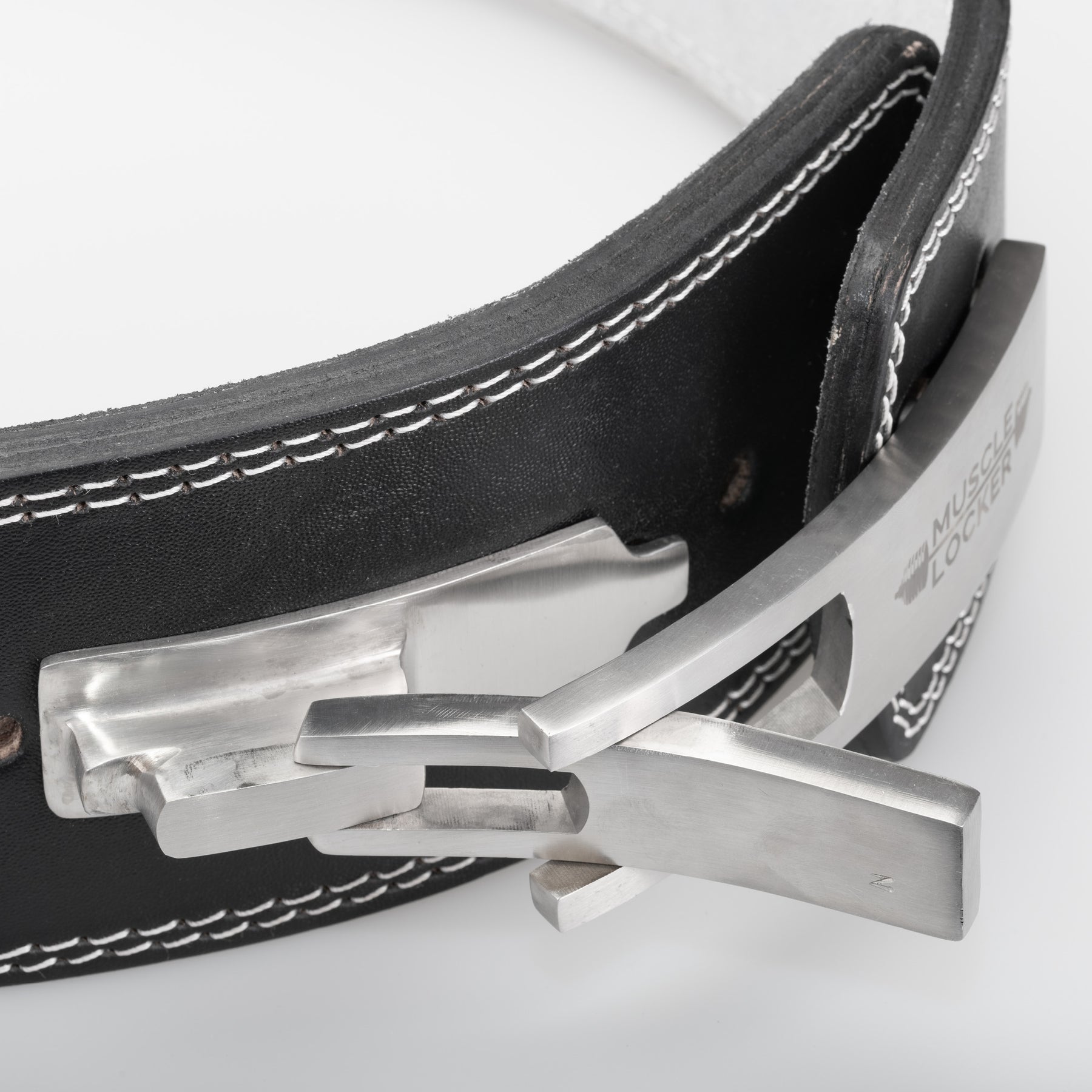 The Muscle Locker 13mm Lever Belt